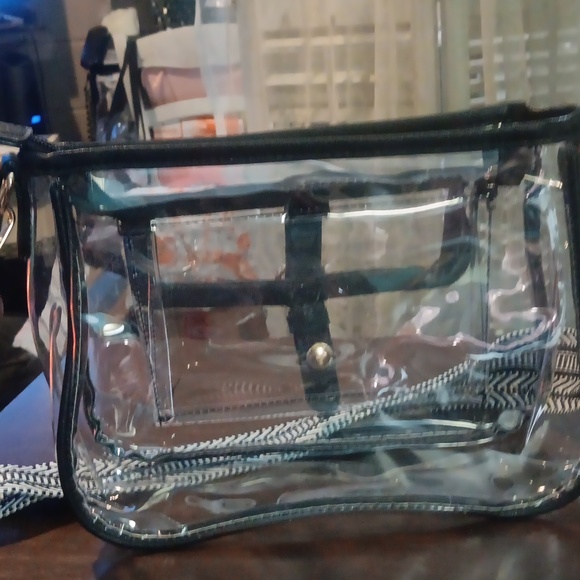 Crossbody Purse - Picture 4 of 4